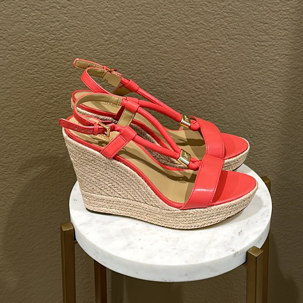 Michael Kors Wedge Open toe Sandal - Picture 2 of 8